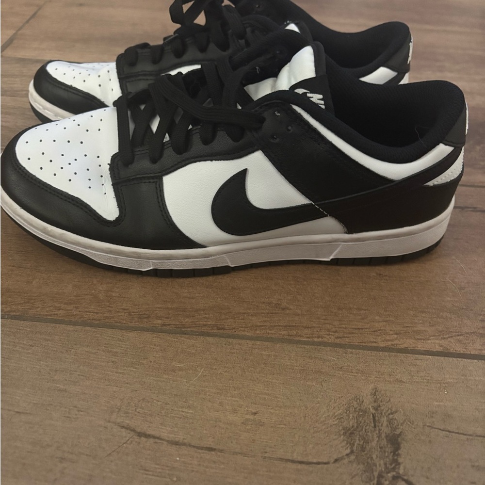 Nike Black and White Athletic Shoes